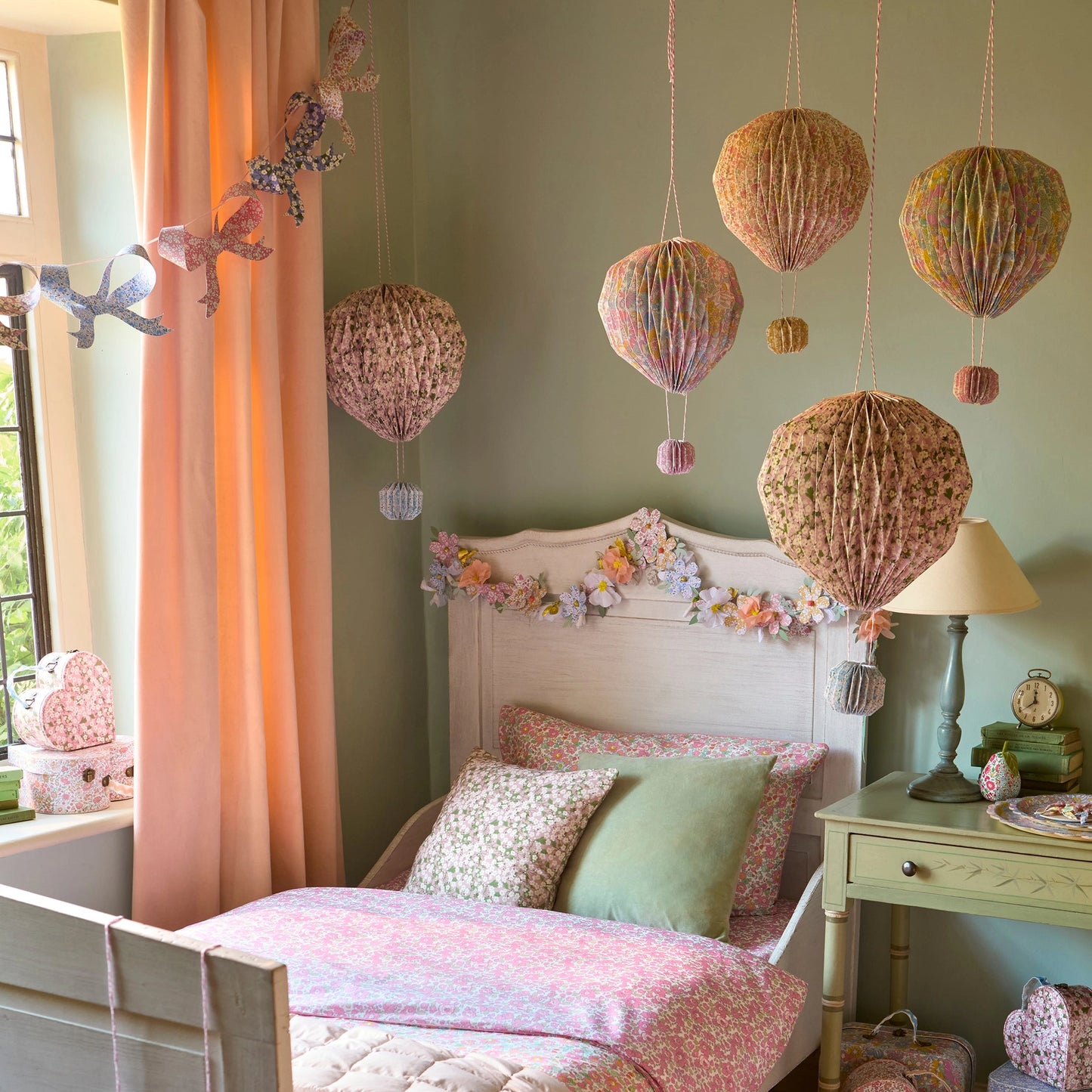 3 Stk Meri Meri Liberty Origami Luftballon dekoration. KOMMER SNART