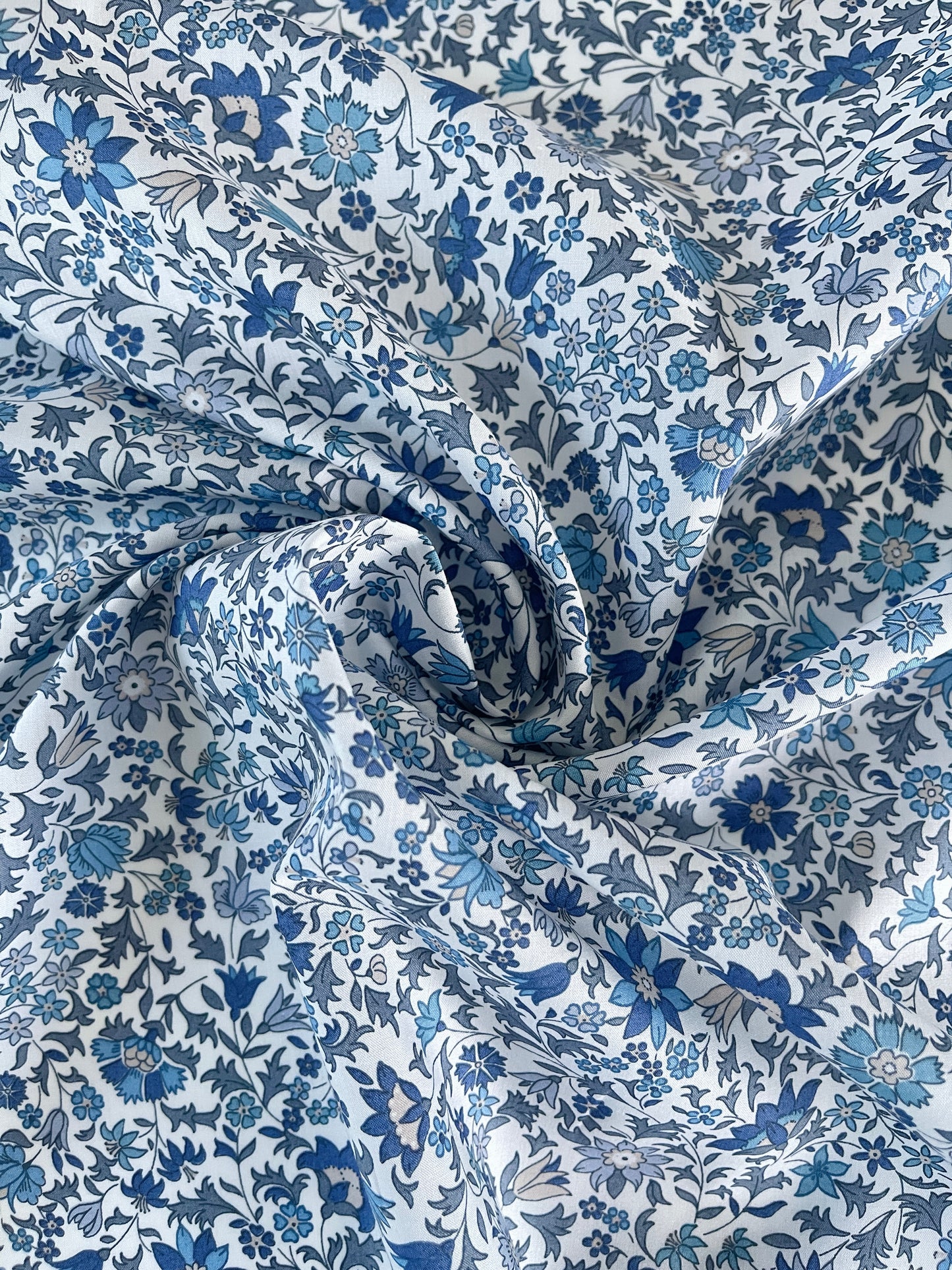 Liberty stof tana lawn - Gordington / Blå