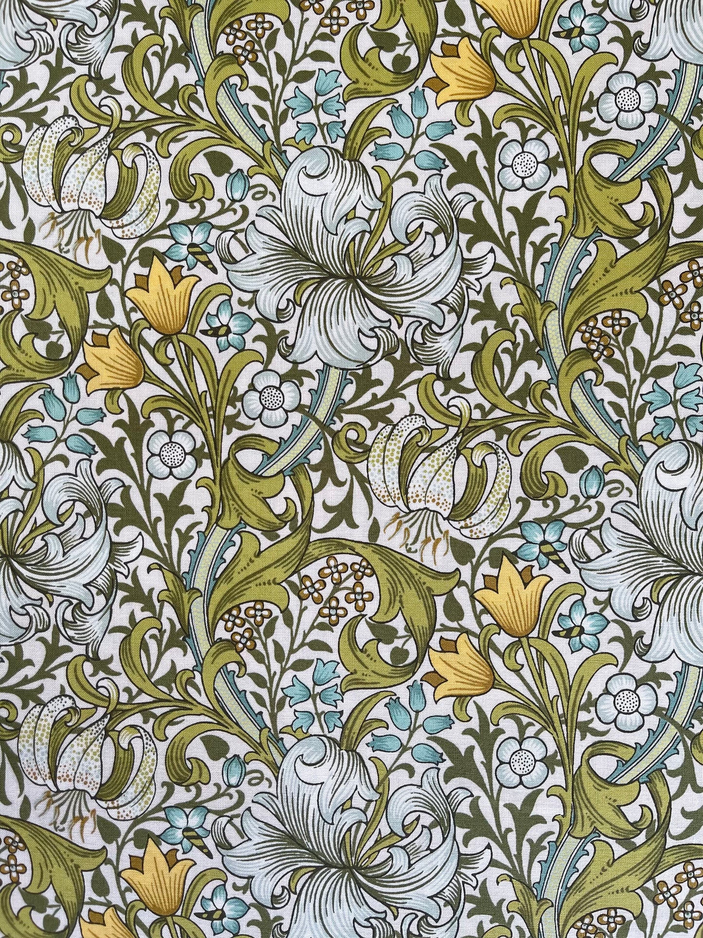 William Morris stof / Golden Lily - Lime