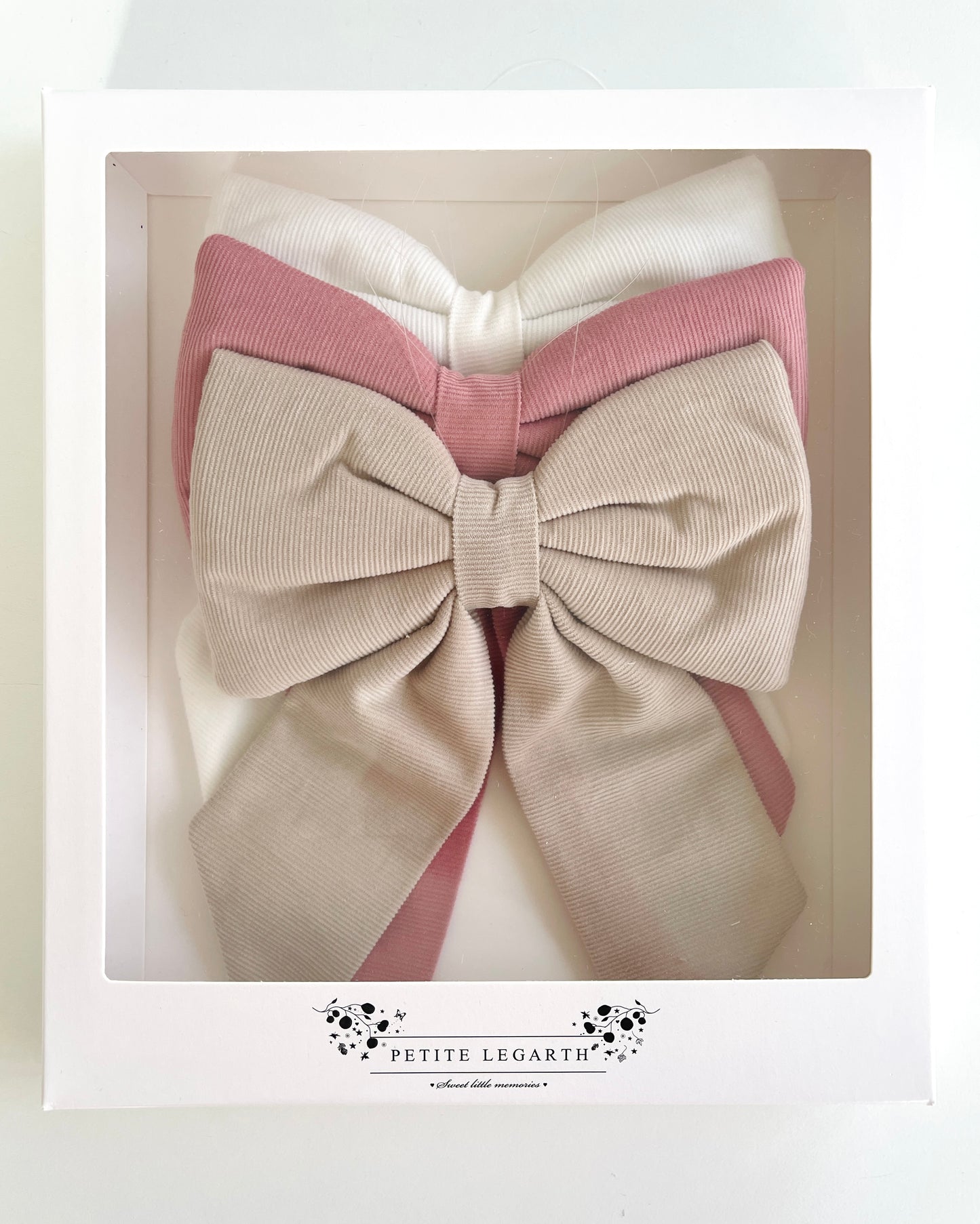 Gavepakke med 3 sløjfer / Lys TILBUD