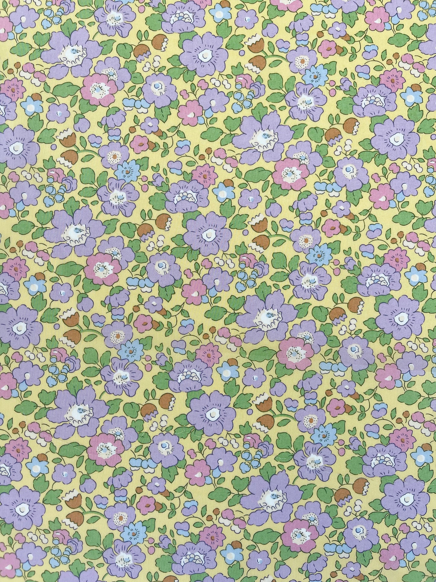 Baby dynebetræk i Liberty Fabric - Betsy Meadow gul