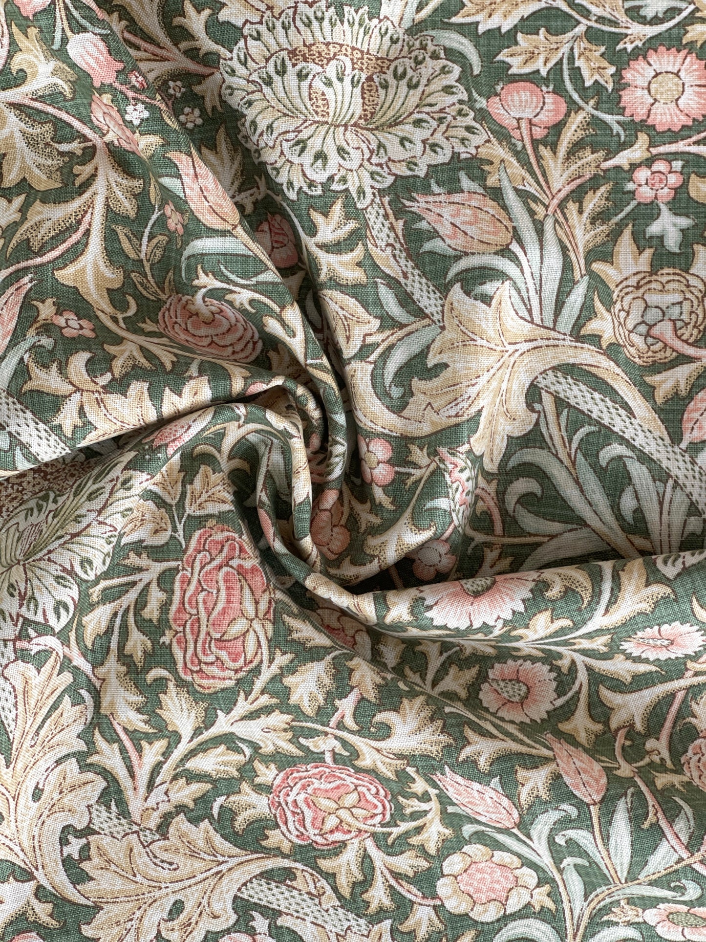 William Morris stof / Leafy grøn as