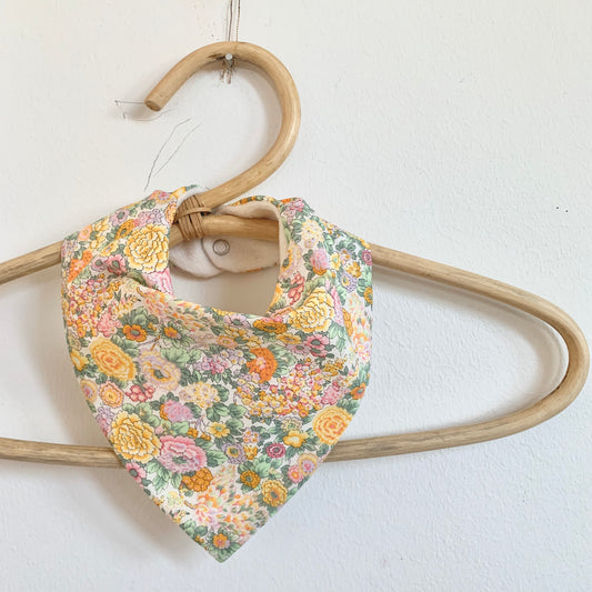 Sewing instructions + Pattern for Drool bib