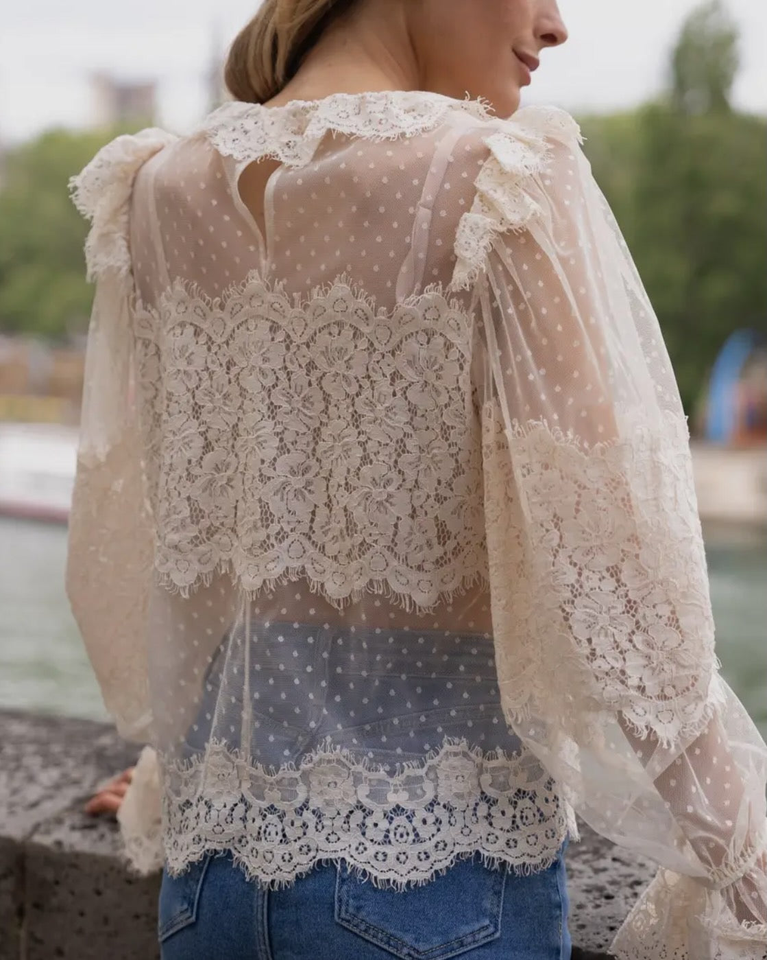 Choklate blondebluse l - Råhvid