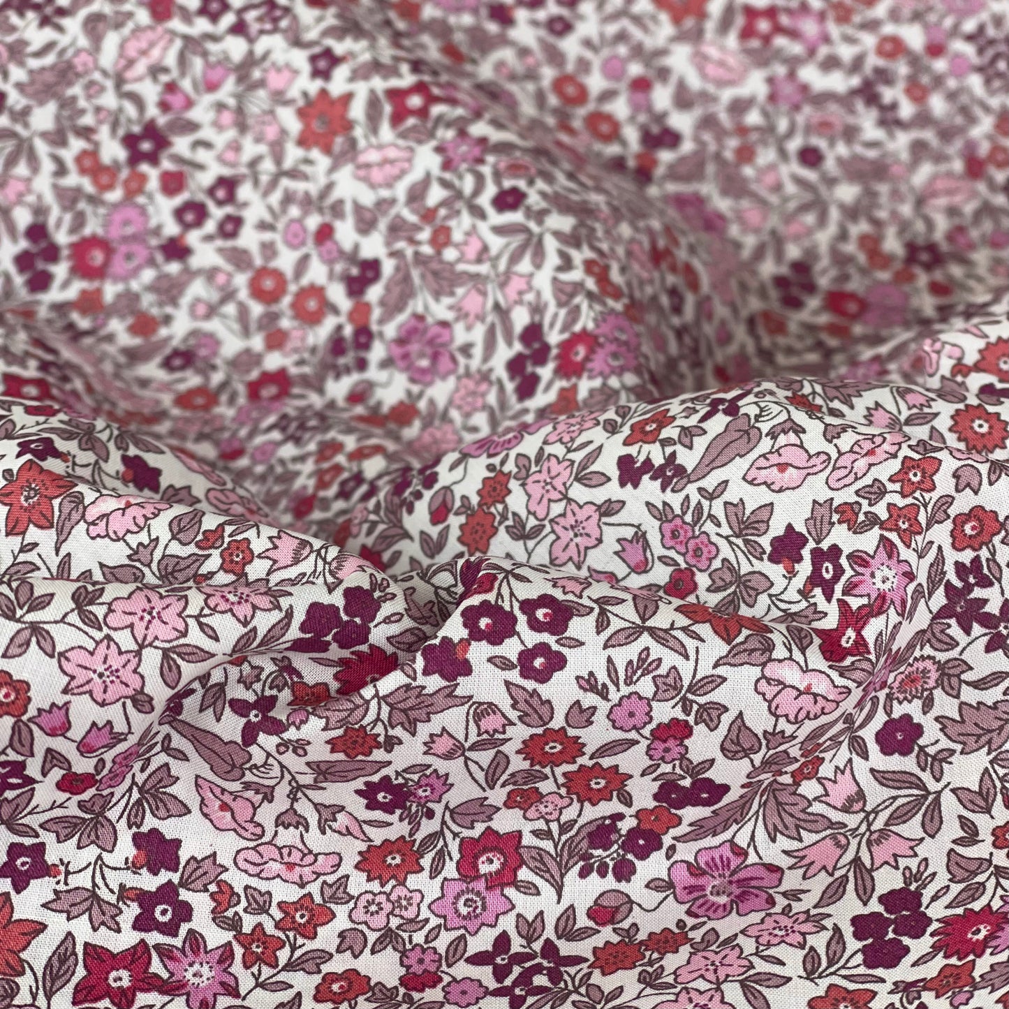 Liberty fabric - Ava B / Red-Pink