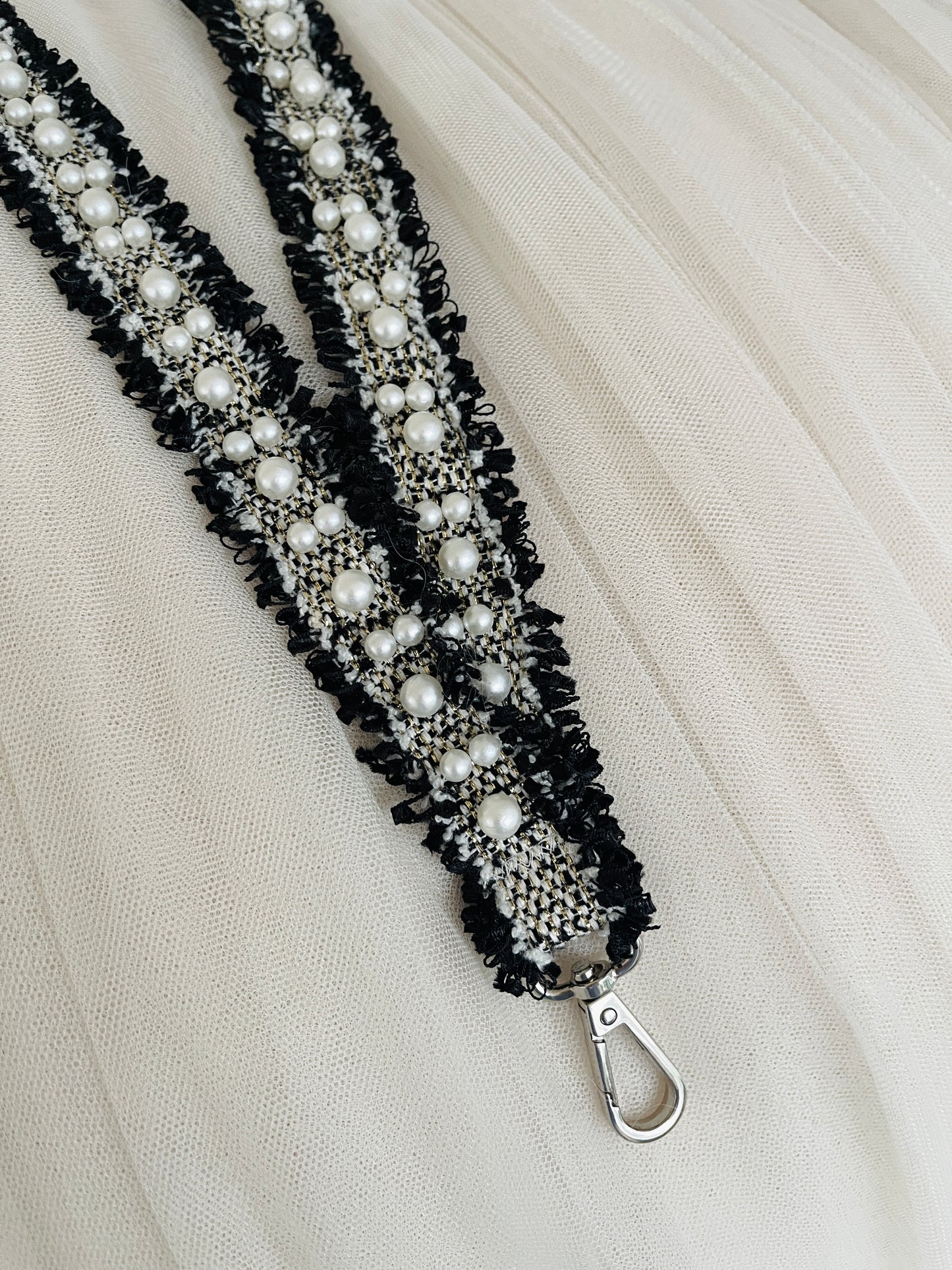 Nøglekæde - sort m perler