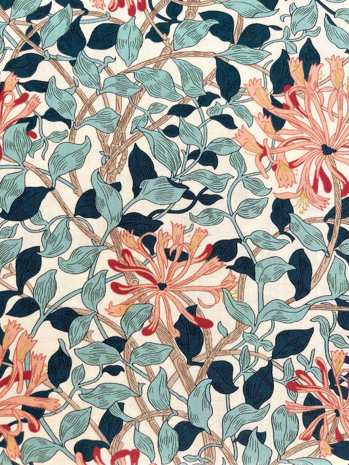 William Morris fabric / Honeysuckle - salmon-turquoise