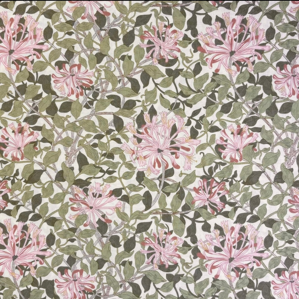 William Morris fabric / Honeysuckle - rose-green