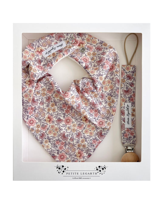 Gavepakke med savlesmæk + suttesnor / Carnation’s garden Rosa