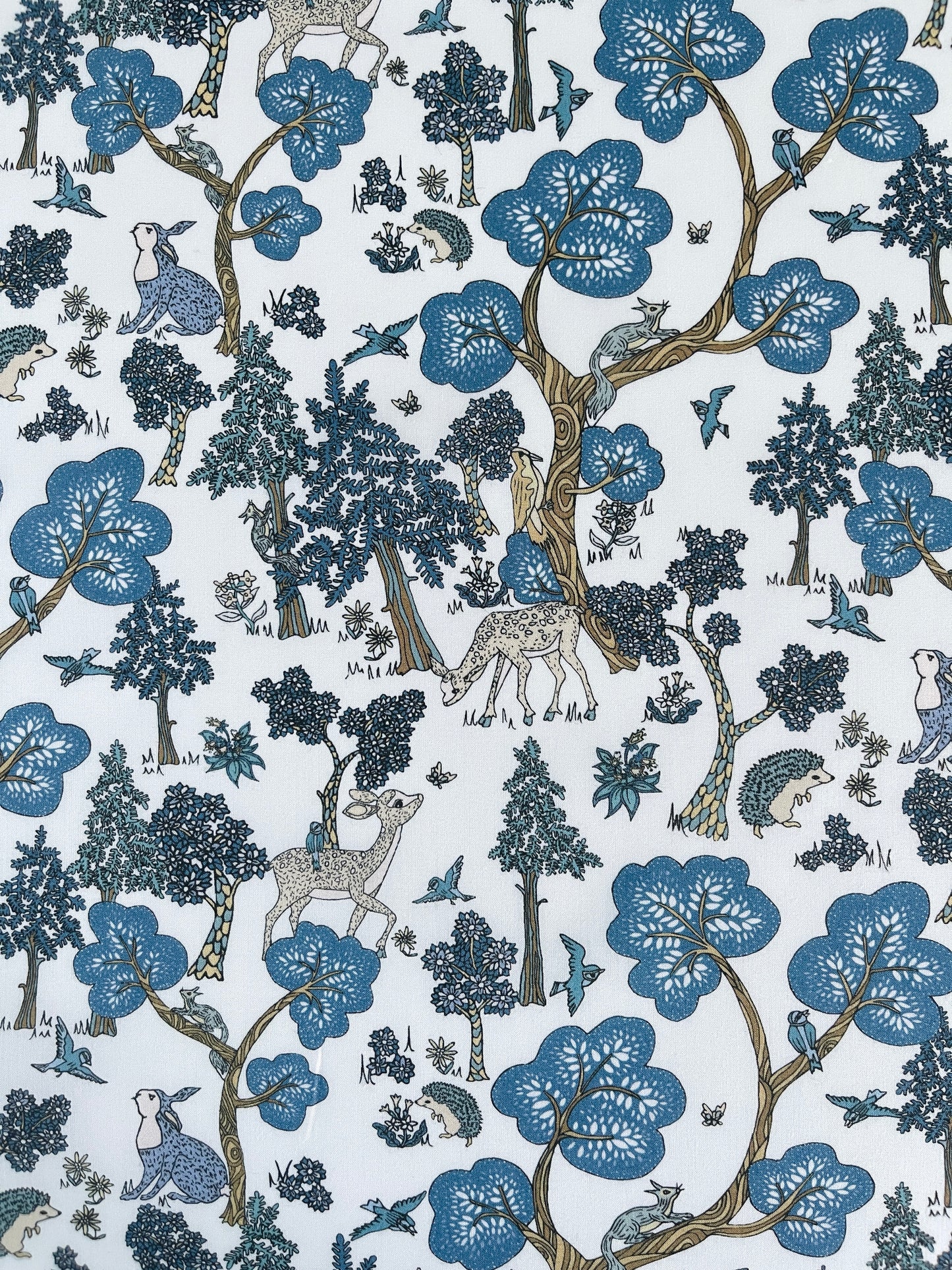 Liberty stof tana lawn - Dow a deer  / Blå