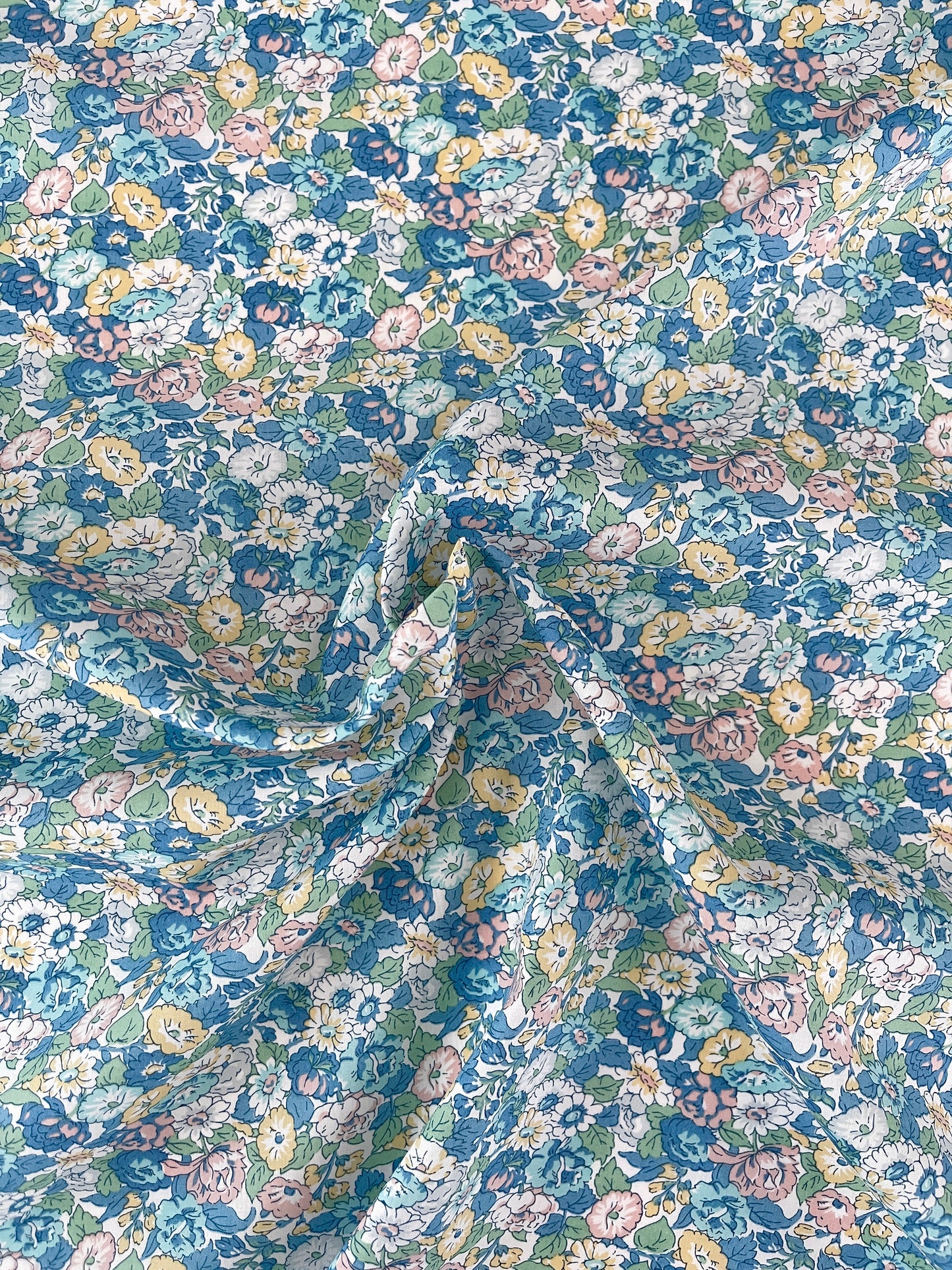 Liberty stof bomulds metervare  - Leontyne Dream blå