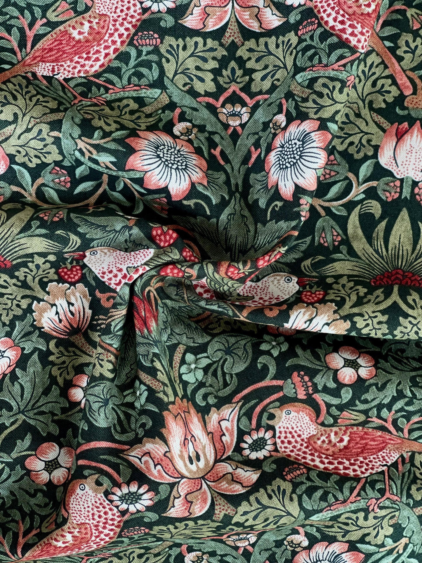 William Morris fabric / Strawberry thief - Green