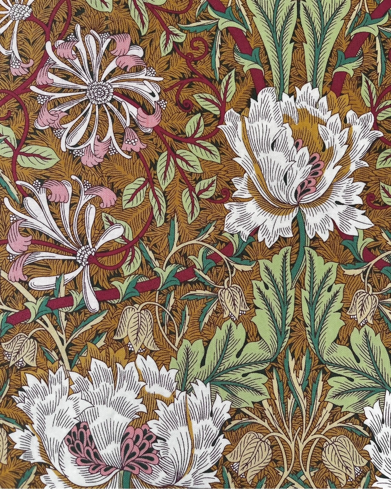 William Morris bomulds stof / Honeysuckle & Tulip