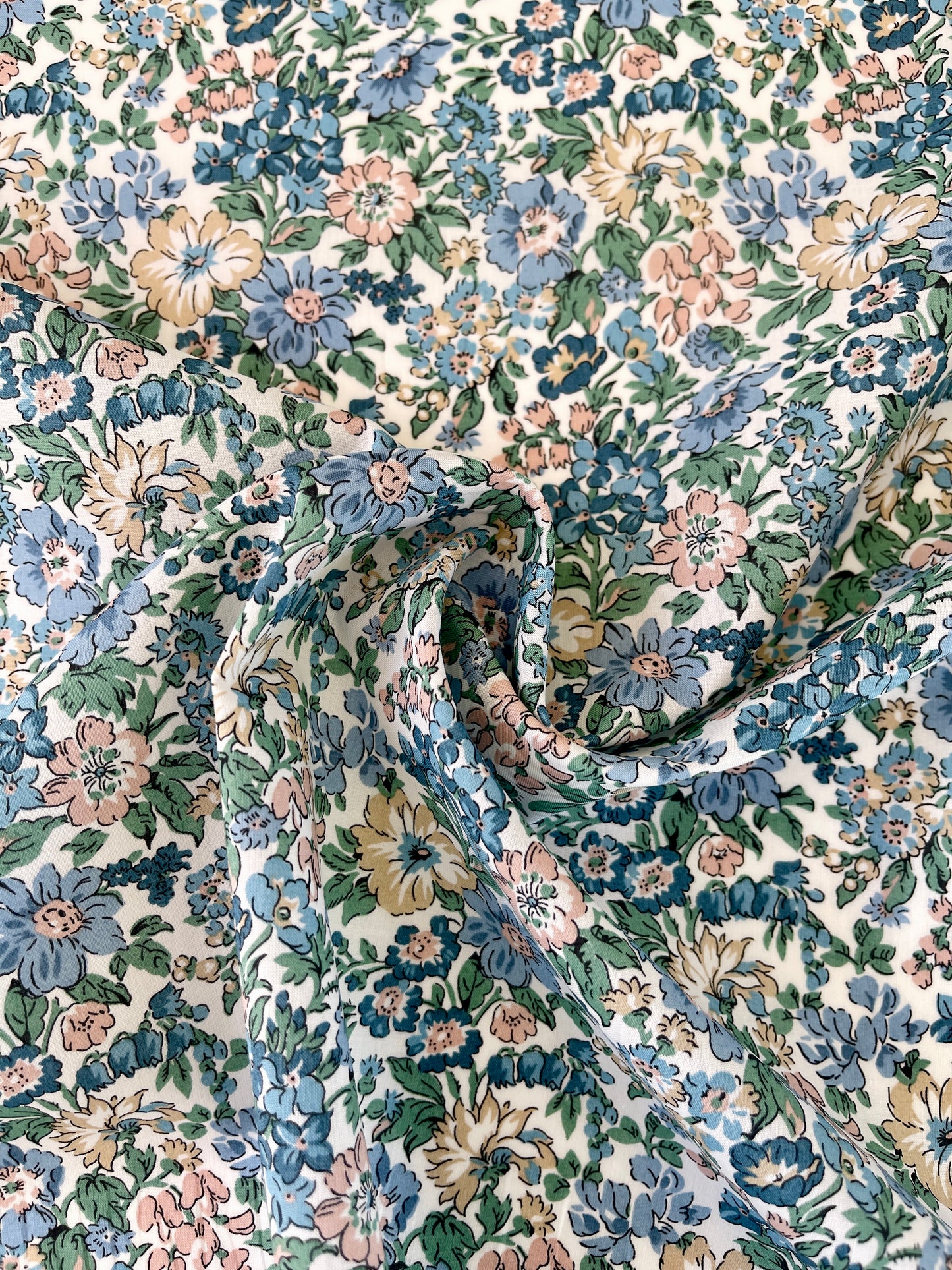 Liberty stof tana lawn - Honeydew  / Grøn-blå