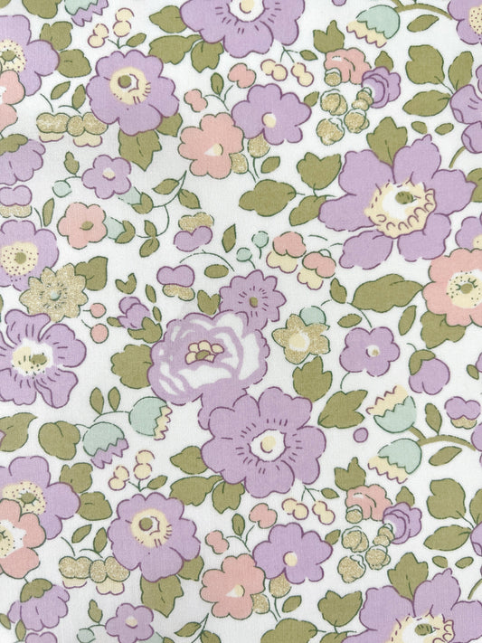 Liberty stof  "Betsy Lilla-grøn" Blomstret bomuldsmetervare Tana Lawn.