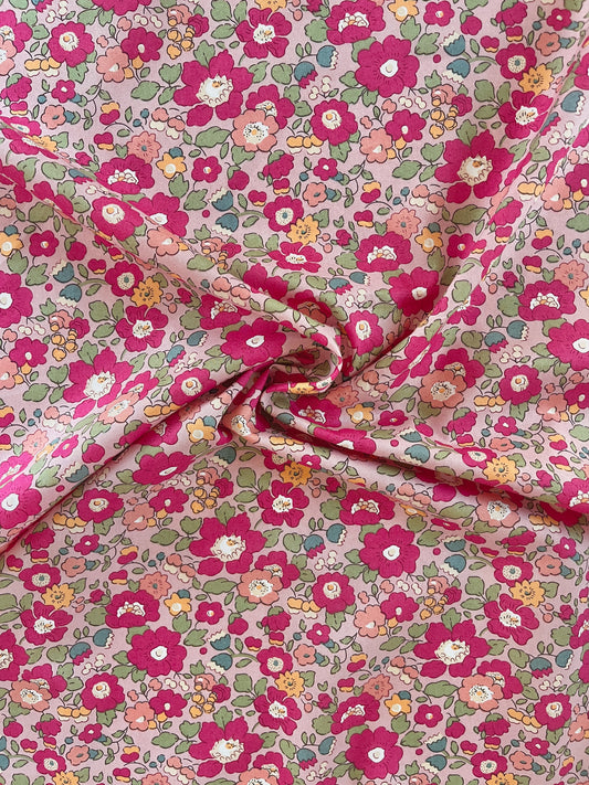 Baby dynebetræk i Liberty Fabric - Betsy Meadow pink