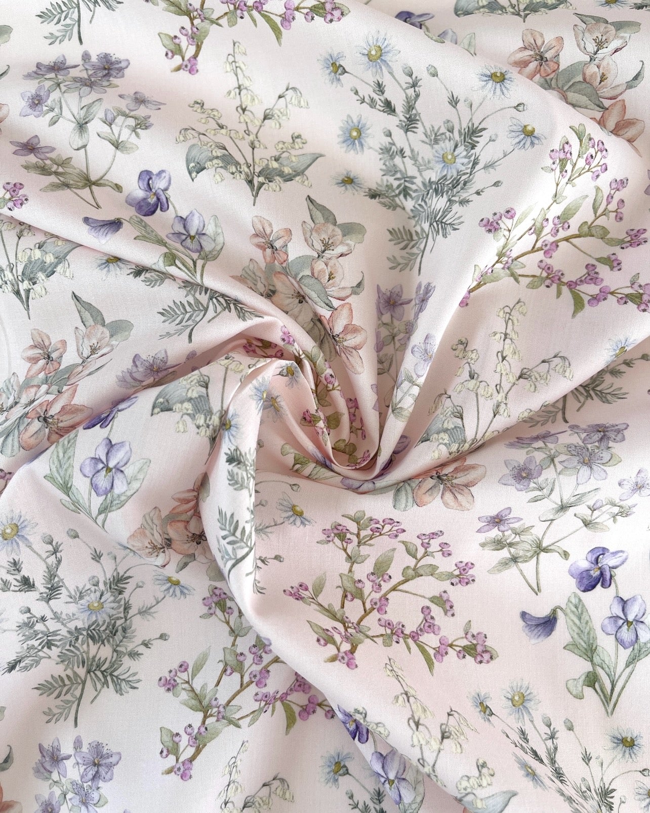 KOMMER SNART Liberty stof tana lawn - Floral  / Sart rosa