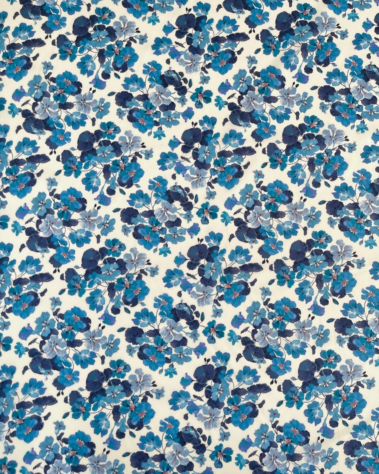 KOMMER SNART Liberty stof tana lawn - Painted  / Blå