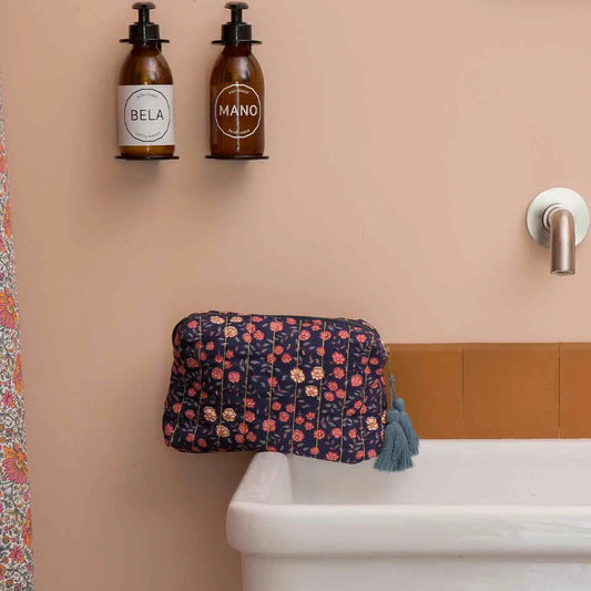 Teiki toilettaske -Blomster  (Lille)